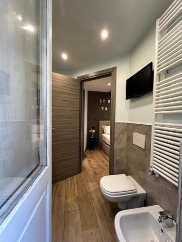 Leonardo Duplex Apartment - image 4