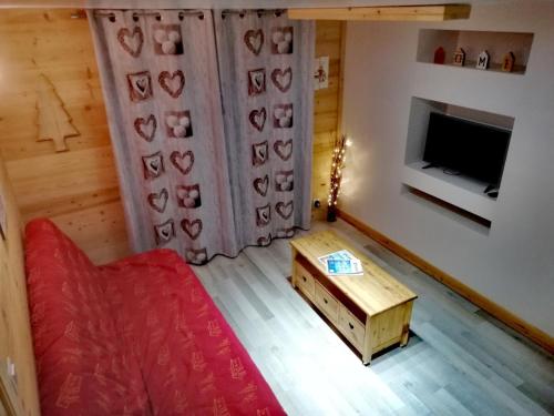 logement cosy entre lac et montagnes in Larringes