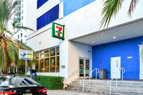 Relax & Live The Miami Exp in Our Comfy Condo, Miami (photo 8)