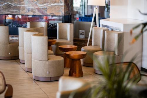 db Seabank Resort + Spa - image 5