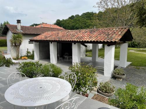 Gyógyfürdő, Villa Georgette in Saint Etienne De Baigorri