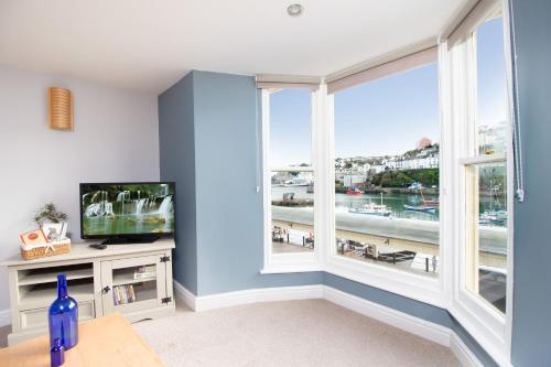 High Hopes, Harbour Location with Sea Views - Brixham