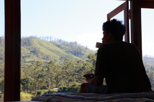Kilátás, Fertile land resort adam's peak in Nallathanniya