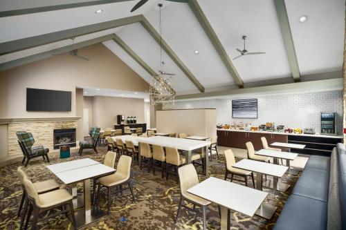 Residence Inn Dallas Addison/Quorum Drive - image 3