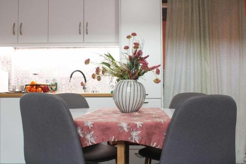 New house in Piraeus in ไพเรียส