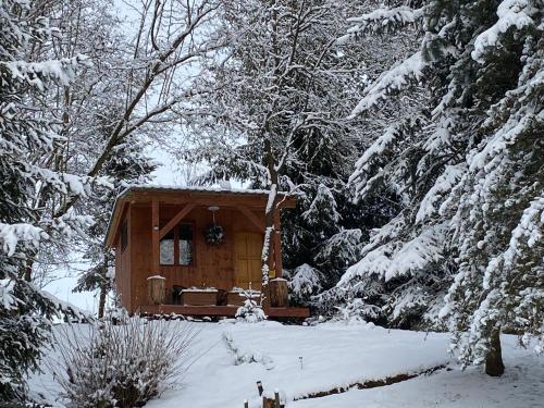 Tiny Resort Chotěvice 1 (Tiny Resort Chotevice 1) in พิลนิคอฟ