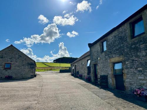 The Stables Ashbourne - image 14
