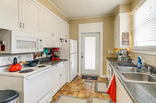 1 Mi to Ole Miss Family-Friendly Home! 1 Mi to Ole Miss Family-Friendly Home!