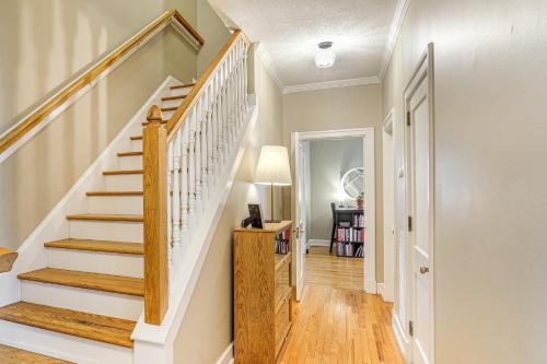 1 Mi to Ole Miss Family-Friendly Home! 1 Mi to Ole Miss Family-Friendly Home!