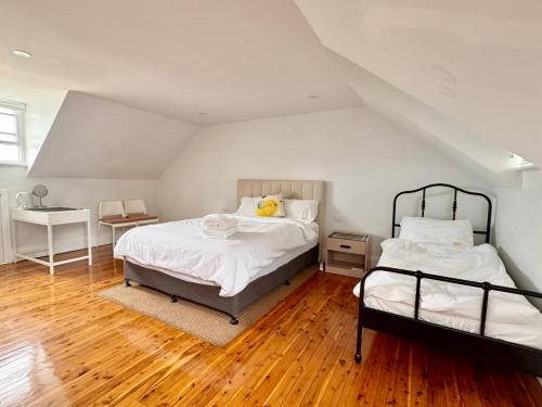 Millers Point Waterview Room Type - Family Room with Shared Bathroom Millers Point Waterview Room Type - Family Room with Shared Bathroom