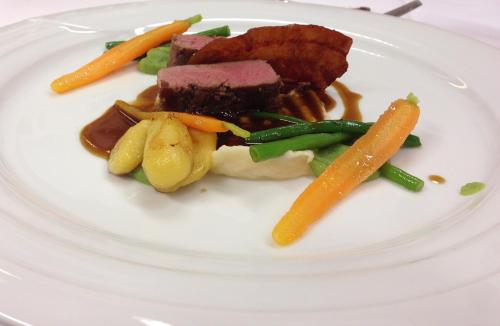 餐飲選擇, 金色拉姆賓館 (Gasthof Goldenes Lamm) in 賴瑙