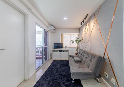 One-Bedroom Apartment image 4