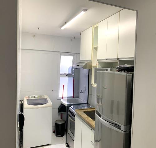 One-Bedroom Apartment image 2