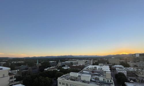 Luxury Downtown Asheville Condo with Mountain Views at Arras Residences Unit 1001 - image 6