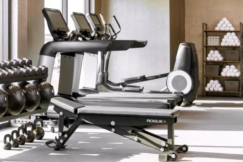 Luxury Downtown Asheville Condo with Mountain Views at Arras Residences Unit 1007 - image 2