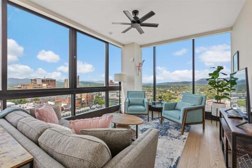 Pet-Friendly Downtown Asheville Condo with Mountain Views at Arras Residences Unit 1009 - image 12