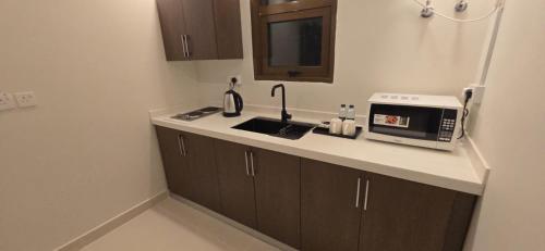 أجنحة كنف الذاتية in Al Bishr