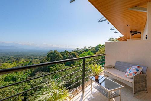 Afficher, Mountain Top Park Hotel in Quepos