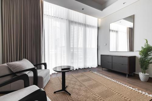 Simply Comfort Vacation Homes Rental Apartments at Nobles Tower Luxury Burj View, Dubái (foto 3)