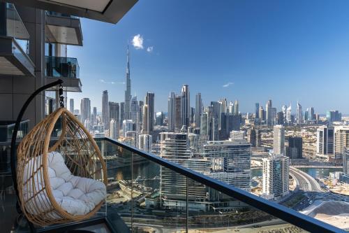 Luxury 3Br 3Ba Burj View Unforgateble Sunset by Simply Comfort - image 11