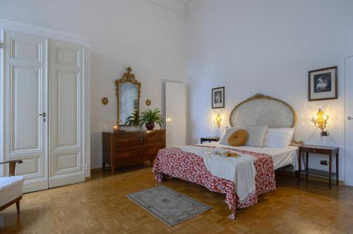 Lungarno Prestige - Residenza Nobiliare - Tap to explore photos