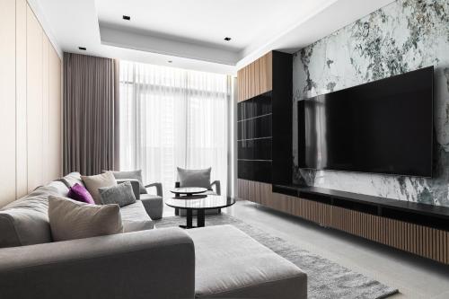 Luxury 3Br 3Ba Burj View Unforgateble Sunset by Simply Comfort - image 6