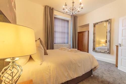 The Regency Suite - image 7