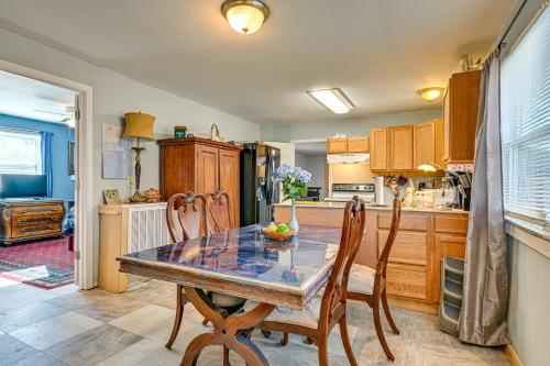 Hot Tub and Sauna Kannapolis Bungalow