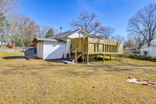 Hot Tub and Sauna Kannapolis Bungalow