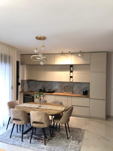 Sweet Escape in Celuga