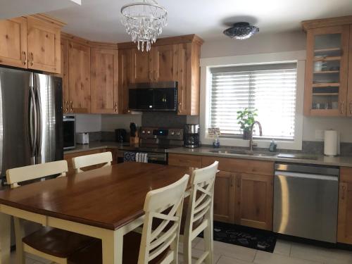 مطبخ, Simcoe B&B - Incredible vacation suite in سميثرز