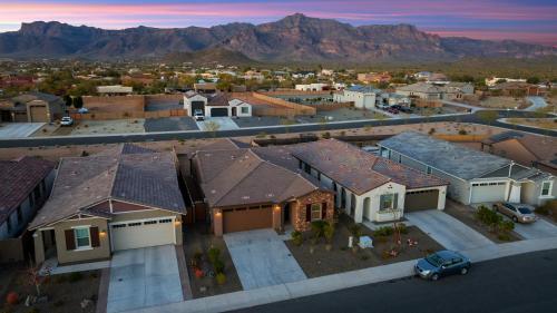 Omgivningar, Coyote Sunset Retreat in the Desert - BBQ & Tennis in Gold Canyon