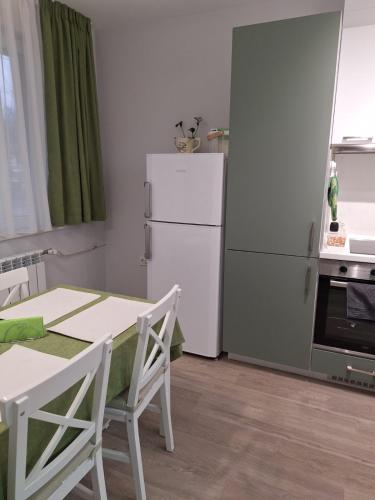 廚房, Апартамент Квадратчето in 弗拉察