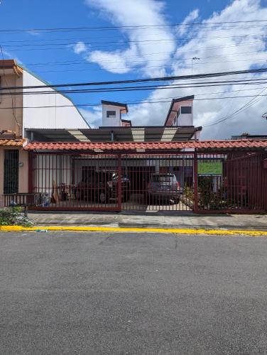 Exterior view, Hotel de conveniencia Travesia urbana in Guadalupe