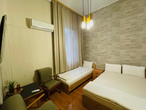 The English Guest House - main image