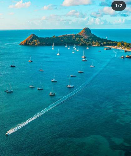 East Caribbean Lodging in โครินท์