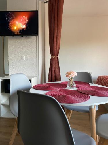 Agréable appartement avec loggia, WIFI & parking proche plage Agréable appartement avec loggia, WIFI & parking proche plage