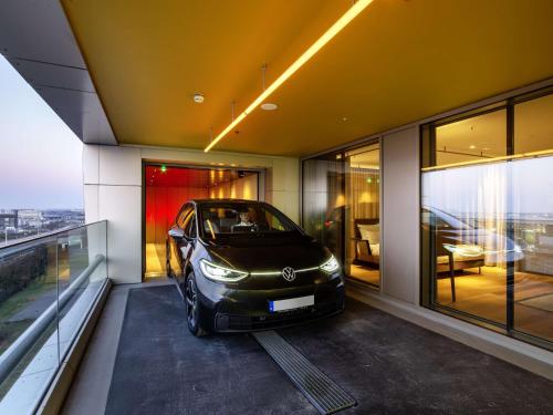 640864608 b'mine Hotel Frankfurt Airport
