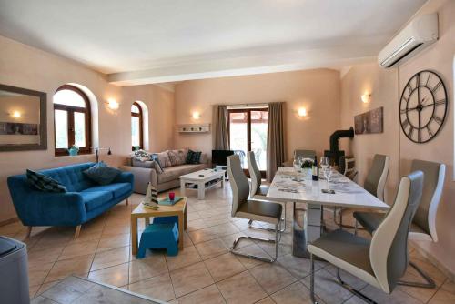 Holiday Home 1