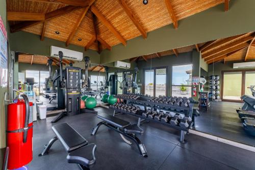 360 Splendor 105A-Ocean View 2 Br Condo-Breakfast Included!