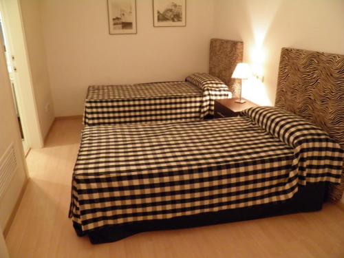 Apartaments Sant Jordi Fontanella - image 4