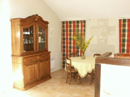 Gîte familial en forêt près de Chinon - FR-1-381-232 (Gite familial en foret pres de Chinon - FR-1-381-232) in Saint-Benoit-la-Foret