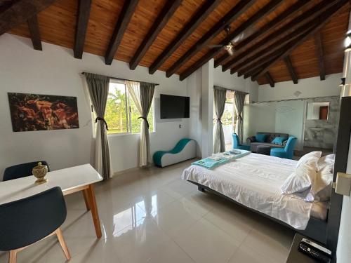 Eco Hotel Torre de Cristal Campestre Cimitarra Santander in 拉梅薩德洛斯桑托斯