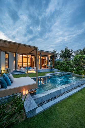 Garden Pool Villa image 2