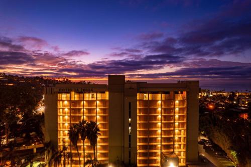 Hotel La Jolla, Curio Collection by Hilton in San Diego, USA