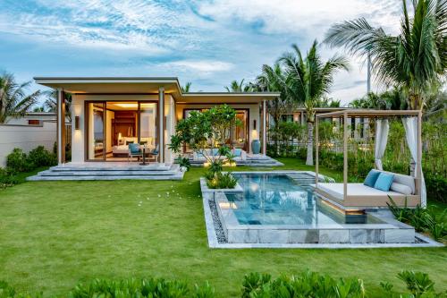 Horizon Pool Villa room in Mia Quy Nhon