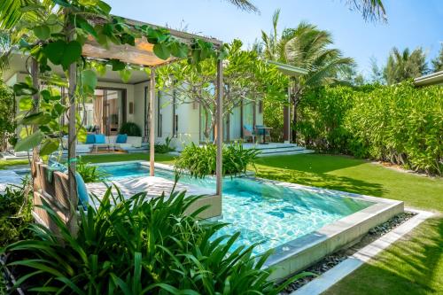 Horizon Pool Villa image 8