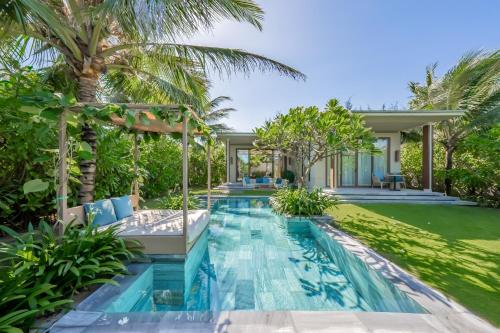 Horizon Pool Villa image 5