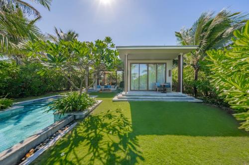 Horizon Pool Villa image 6