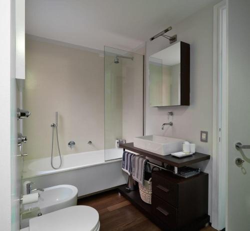BRERA SUITE a design home in Milan, Милан (фото 4)